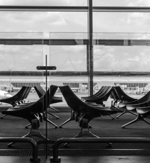 Travel Website vs Generic Business Website: What Your Agency Really Needs